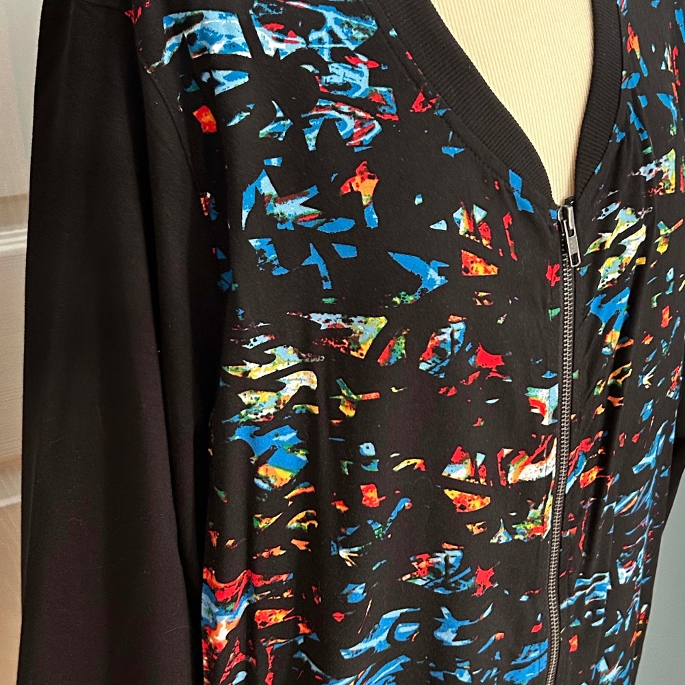 BOMBER JACKET, BLACK MULTICOLOUR, MBLM SIZE 4, FRONT ZIPPER, FRONT POCKETS, MBLM